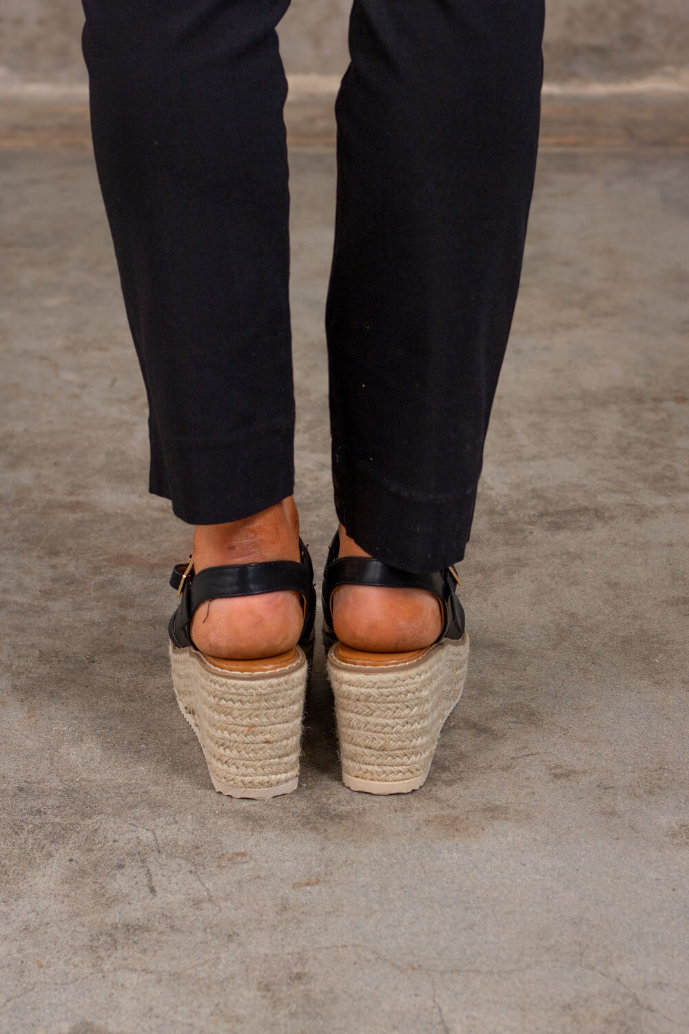 Sandaler med kilehæl - Svart